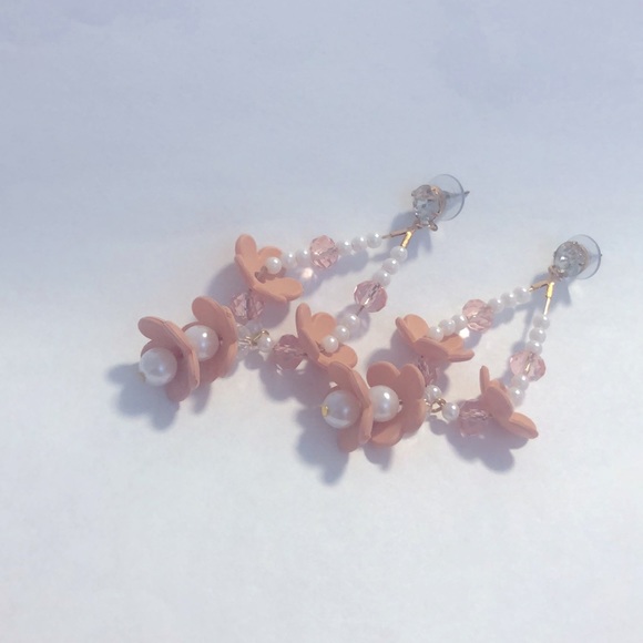 Vintage floral earrings - Picture 2 of 2